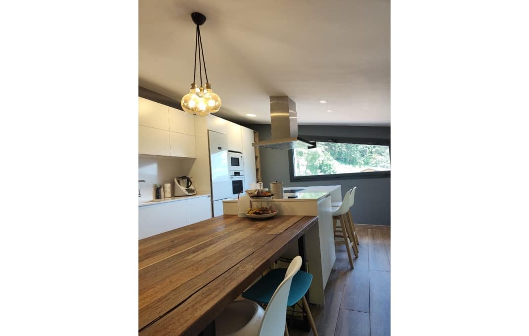 4 bedroom Hotel for sale in Olot - € 760,000 (Ref: 8897980)