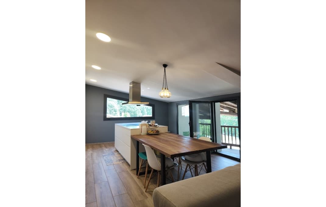 4 bedroom Hotel for sale in Olot - € 760,000 (Ref: 8897980)