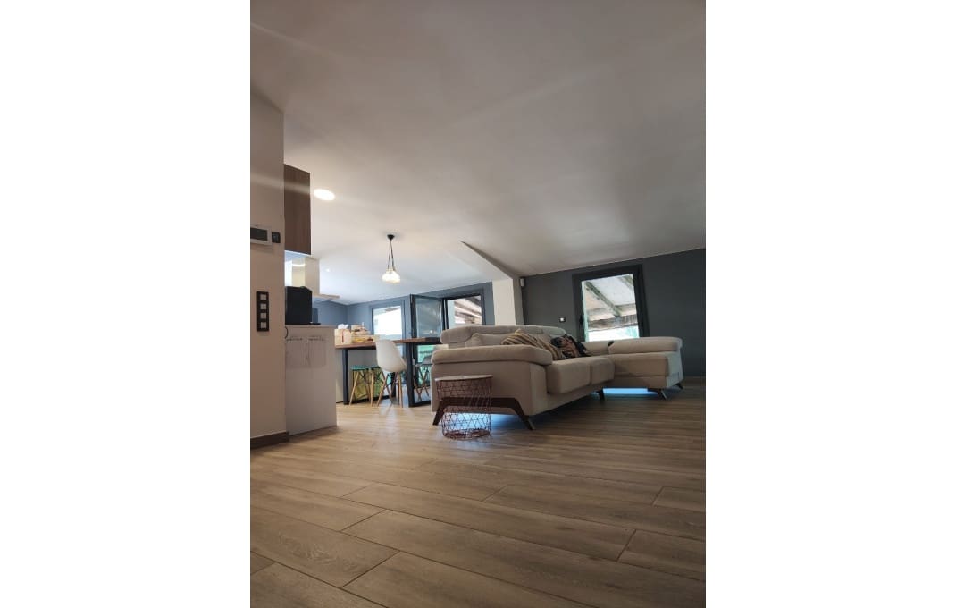 4 bedroom Hotel for sale in Olot - € 760,000 (Ref: 8897980)