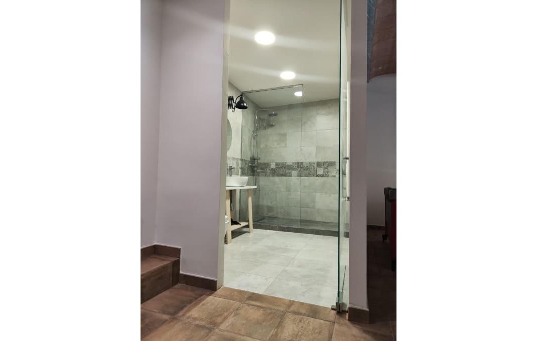 4 bedroom Hotel for sale in Olot - € 760,000 (Ref: 8897980)