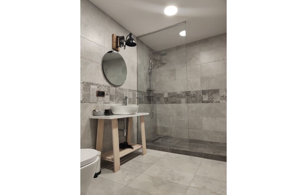 4 bedroom Hotel for sale in Olot - € 760,000 (Ref: 8897980)