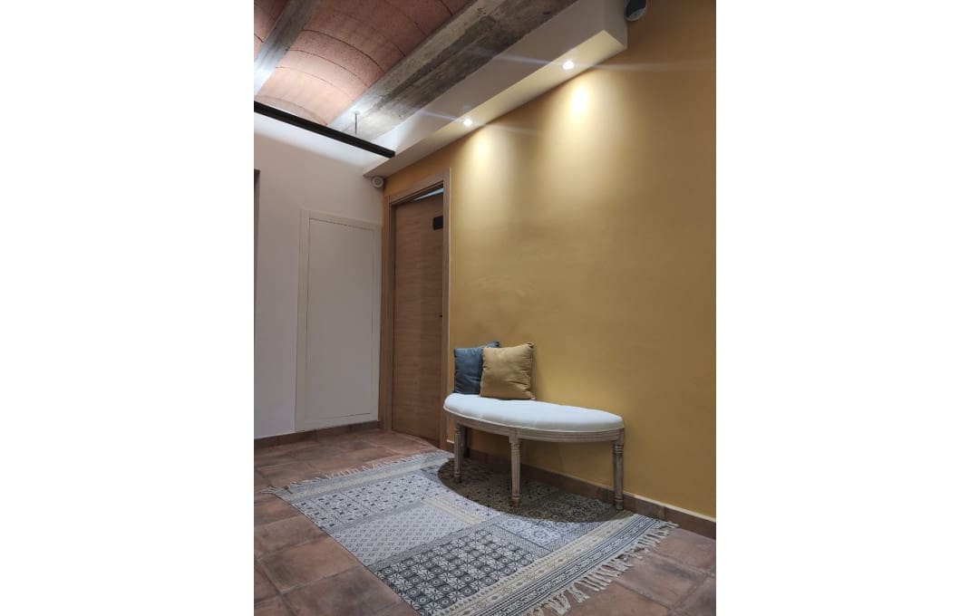 4 bedroom Hotel for sale in Olot - € 760,000 (Ref: 8897980)