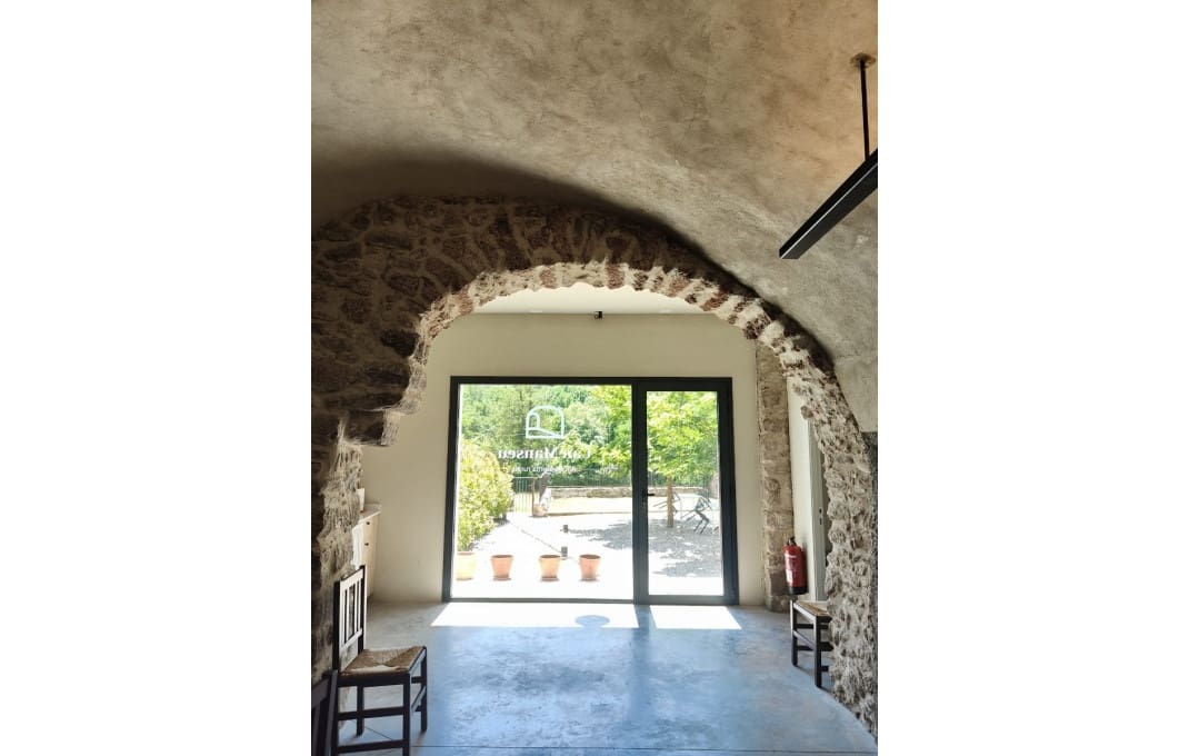 4 bedroom Hotel for sale in Olot - € 760,000 (Ref: 8897980)