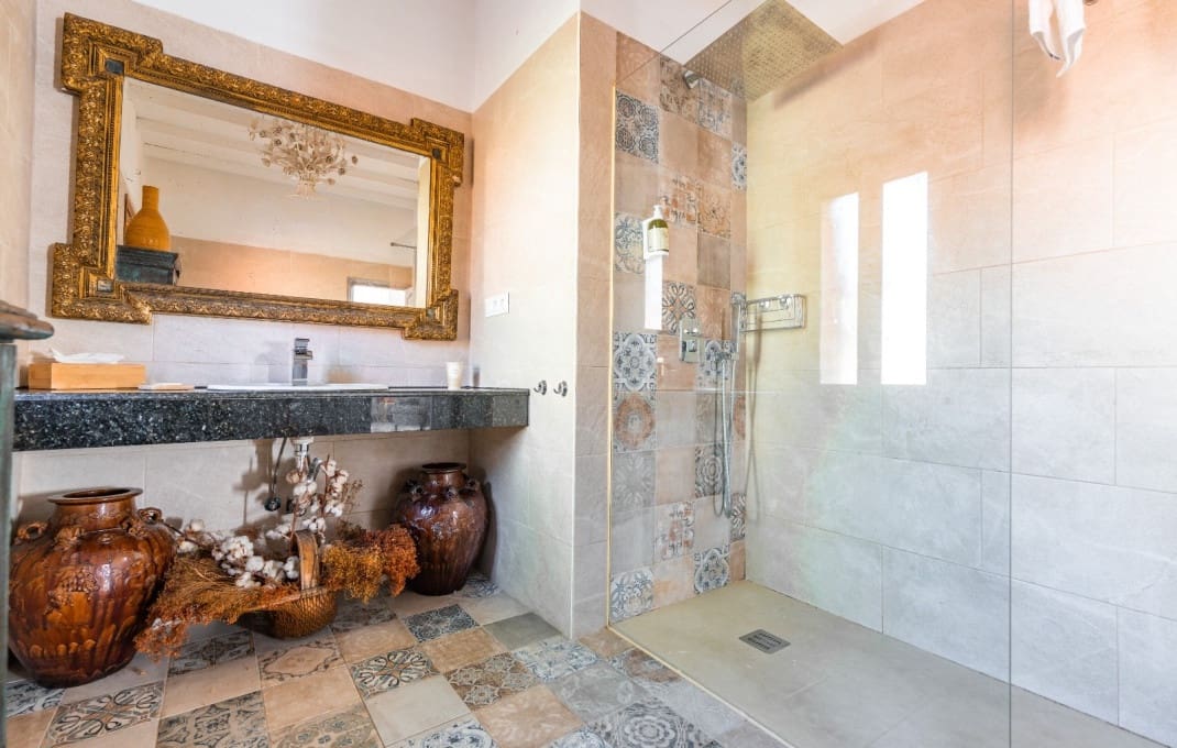 Hotel de 5 habitaciones en Torremolinos en venta con piscina - 1.300.000 € (Ref: 8897983)