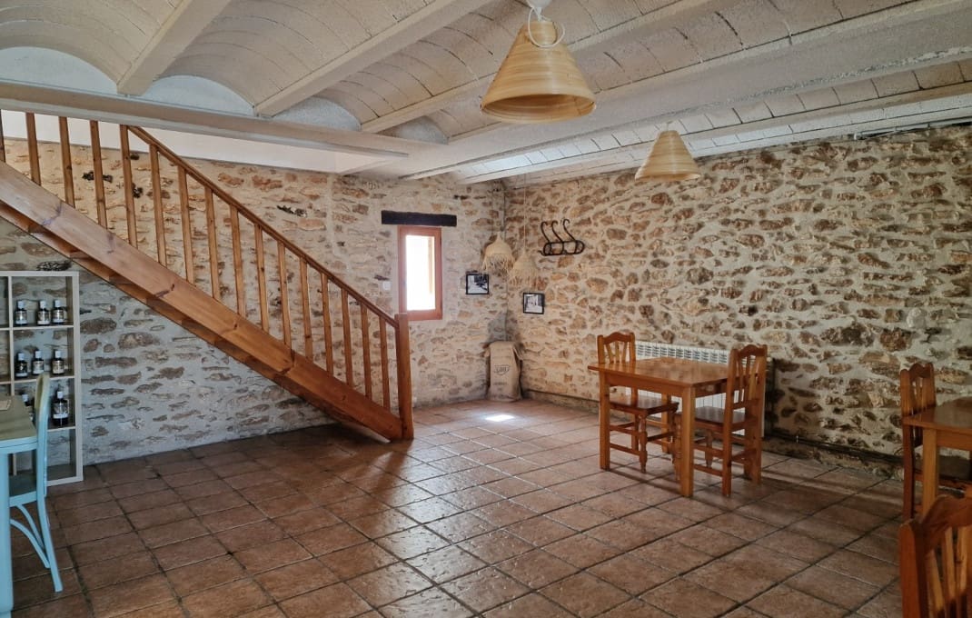 10 bedroom Hotel for sale in Tarragona city - € 590,000 (Ref: 8897999)