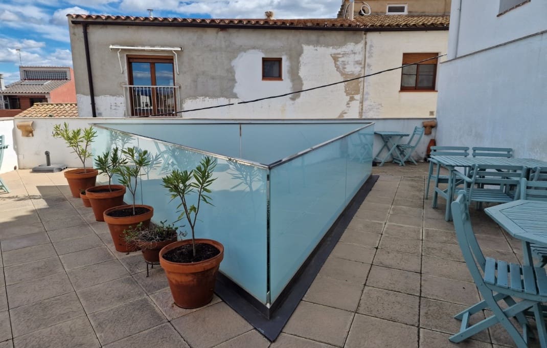 10 bedroom Hotel for sale in Tarragona city - € 590,000 (Ref: 8897999)