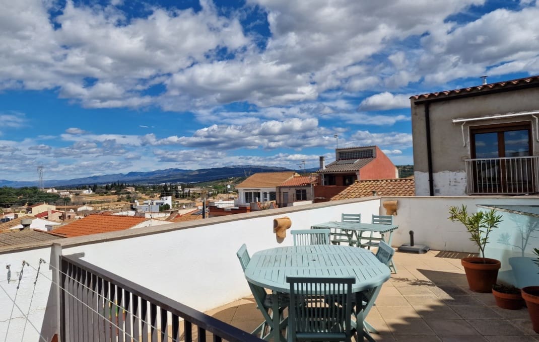 10 bedroom Hotel for sale in Tarragona city - € 590,000 (Ref: 8897999)