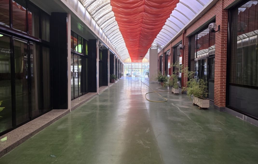 60 quarto Pousada para venda em Madrid cidade - 4 500 000 € (Ref: 8898000)