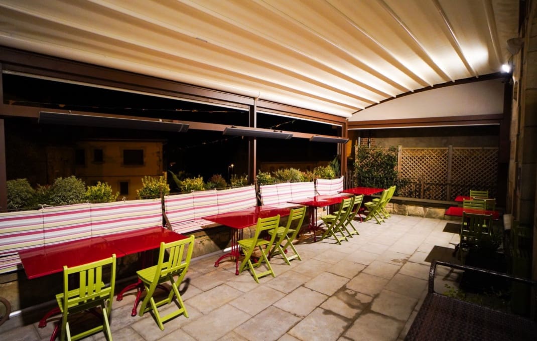 12 soveværelse Hotel til salg i Quintanar de la Sierra med garage - € 4.500.000 (Ref: 8912146)