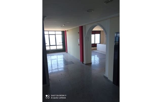 24 sypialnia Hotel na sprzedaż w Oia z basenem garażem - 950 000 € (Ref: 8913564)