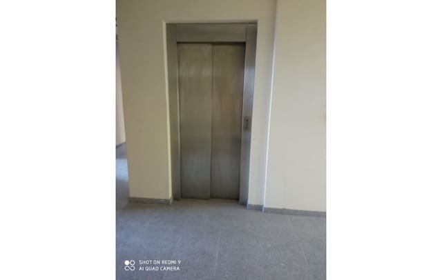 24 sypialnia Hotel na sprzedaż w Oia z basenem garażem - 950 000 € (Ref: 8913564)