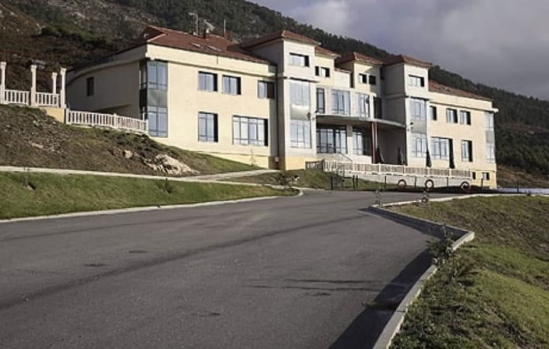 24 soveværelse Hotel til salg i Oia med swimmingpool garage - € 950.000 (Ref: 8913564)