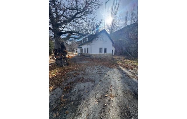 6 soveværelse Hotel til salg i Güéjar Sierra med swimmingpool - € 1.700.000 (Ref: 9015765)