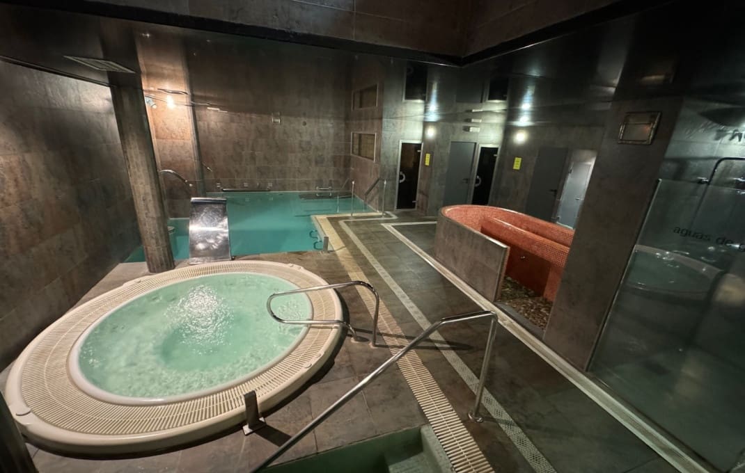 Hotel til salg i San Esteban del Valle med swimmingpool - € 697.500 (Ref: 9030766)