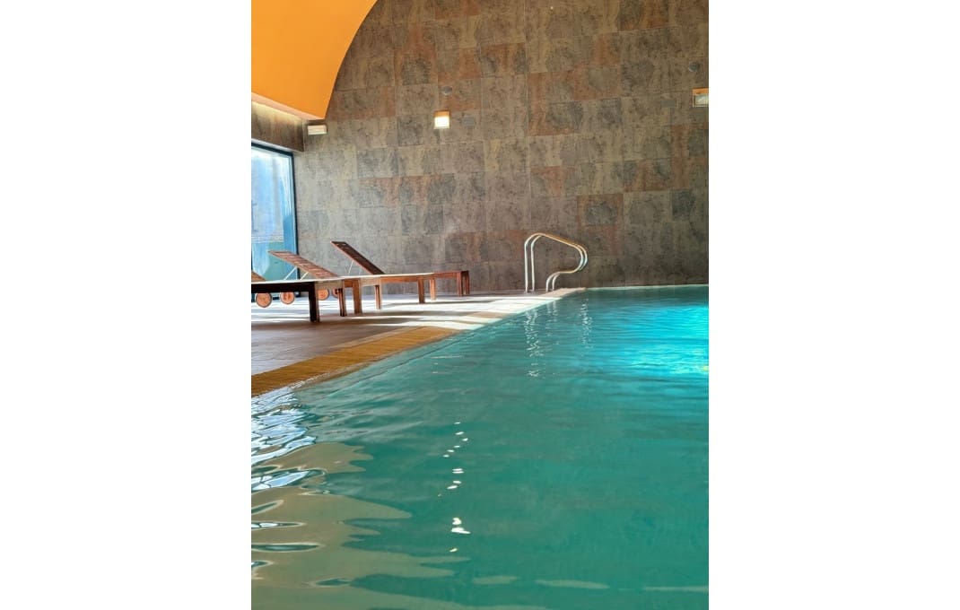 Hotel til salg i San Esteban del Valle med swimmingpool - € 697.500 (Ref: 9030766)