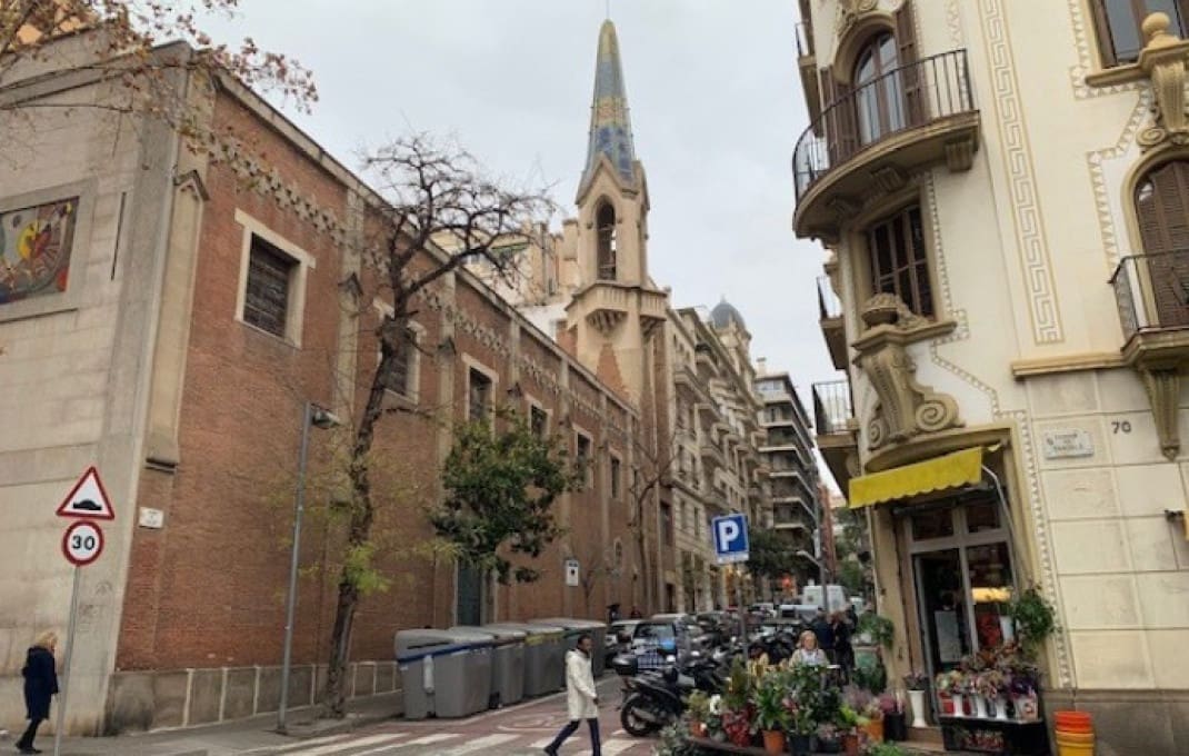 Kommersiell til salgs i Barcelona by - € 2 060 000 (Ref: 9035533)