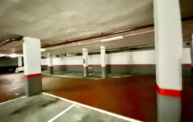 Garage till salu i Sant Andreu, Barcelona stad - 1 150 000 € (Ref: 9035534)