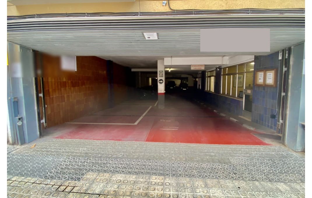 Garage til salg i Barcelona by - € 1.150.000 (Ref: 9035534)