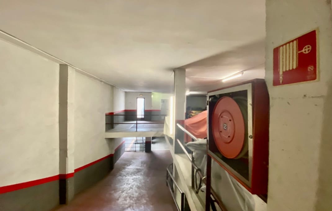 Garage til salg i Barcelona by - € 1.150.000 (Ref: 9035534)