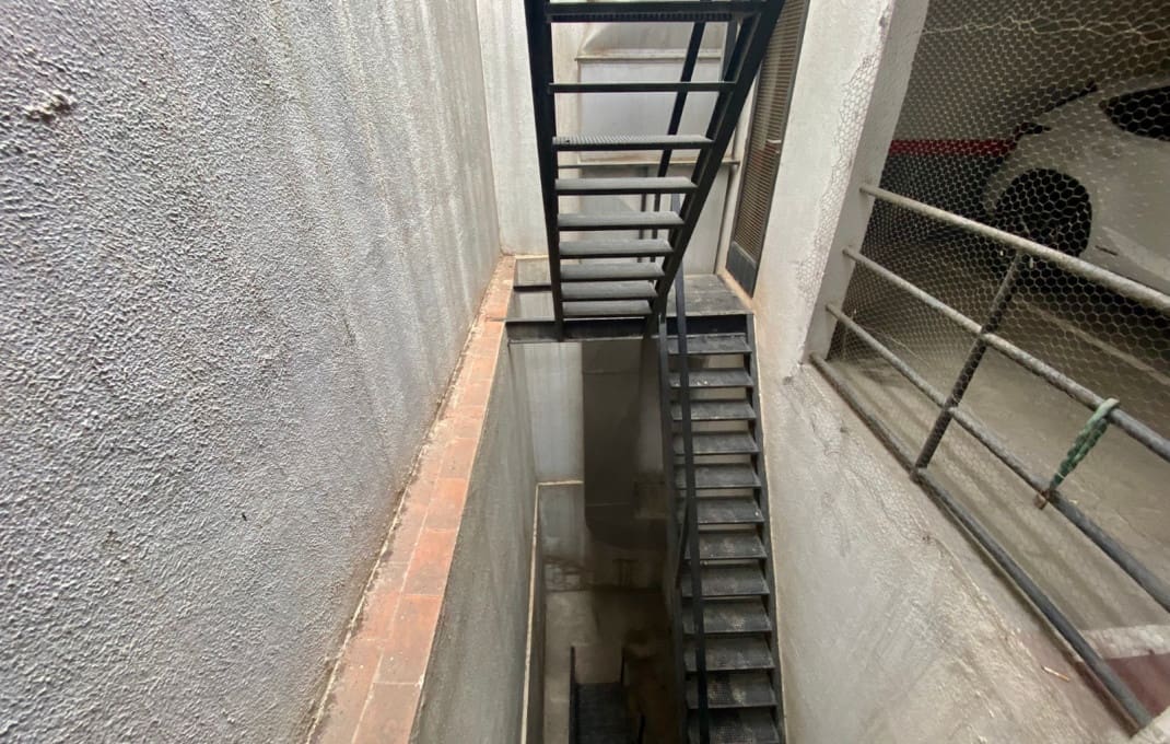 Garage til salg i Barcelona by - € 1.150.000 (Ref: 9035534)