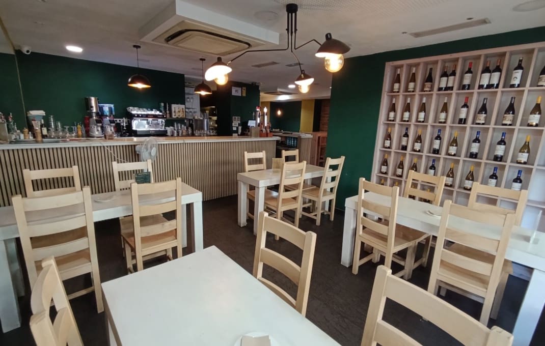 Restaurant/Bar til salg i Barcelona by - € 1.500.000 (Ref: 9035535)
