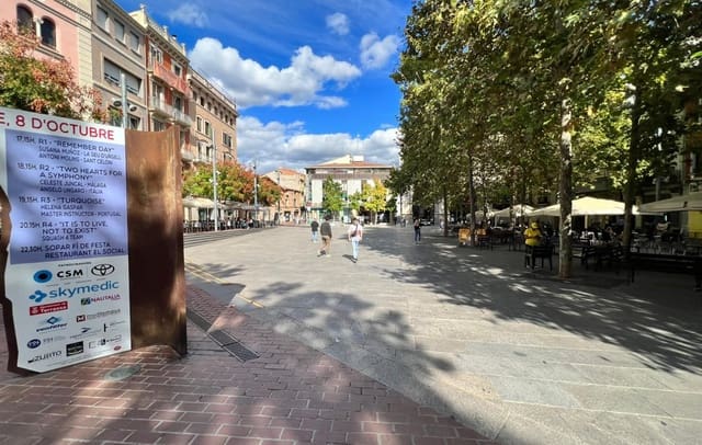 Restaurant/bar te koop in Terrassa - € 1.500.000 (Ref: 9035536)