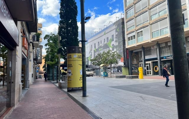 Restaurant/bar te koop in Terrassa - € 1.500.000 (Ref: 9035536)