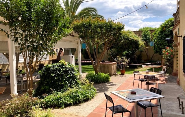 Hotel para venda em La Bisbal d'Empordà - 1 200 000 € (Ref: 9099433)