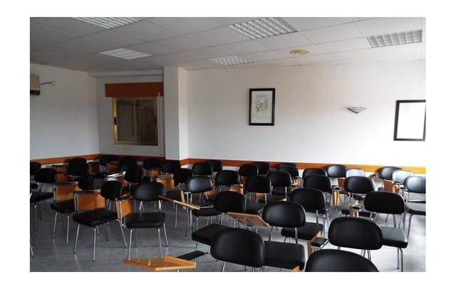 4 bedroom Hotel for sale in Parrillas - € 380,000 (Ref: 9160165)