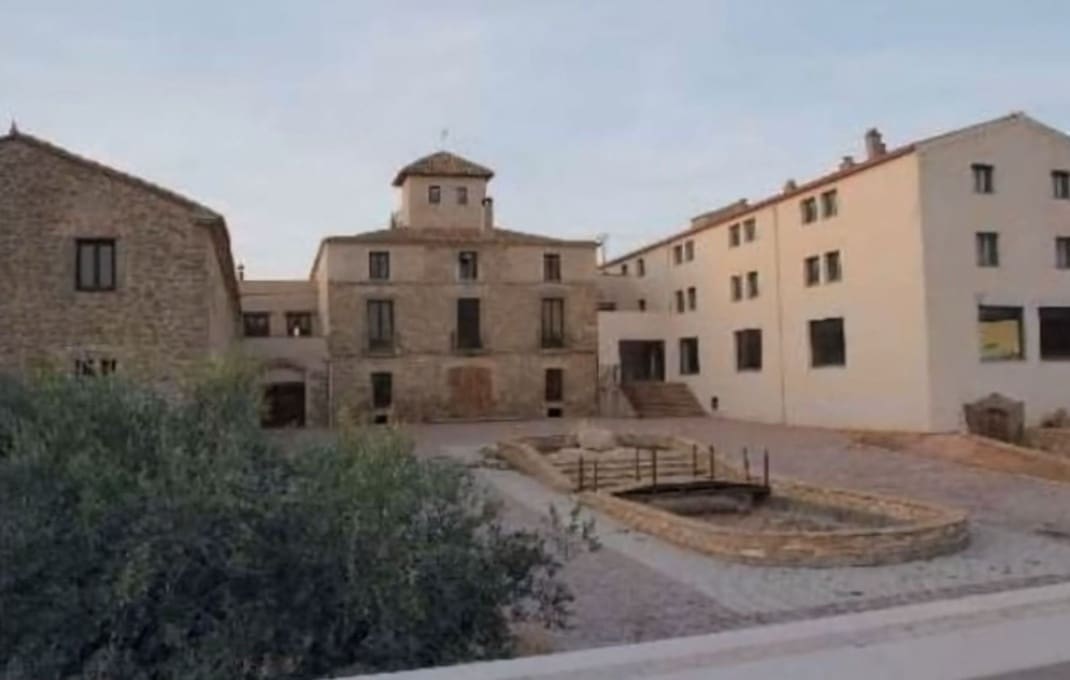 Finca/Landehus til salg i Lleida by - € 450.000 (Ref: 9170512)
