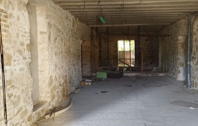 Finca/Country House for sale in Lleida city - € 450,000 (Ref: 9170512)