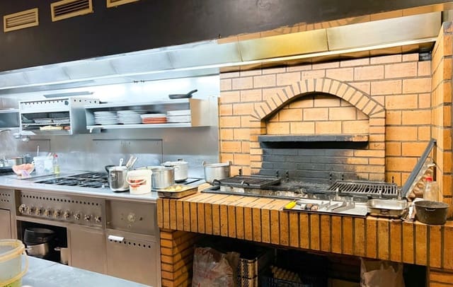 Hotell till salu i Santa Coloma de Queralt - 2 100 000 € (Ref: 9175666)