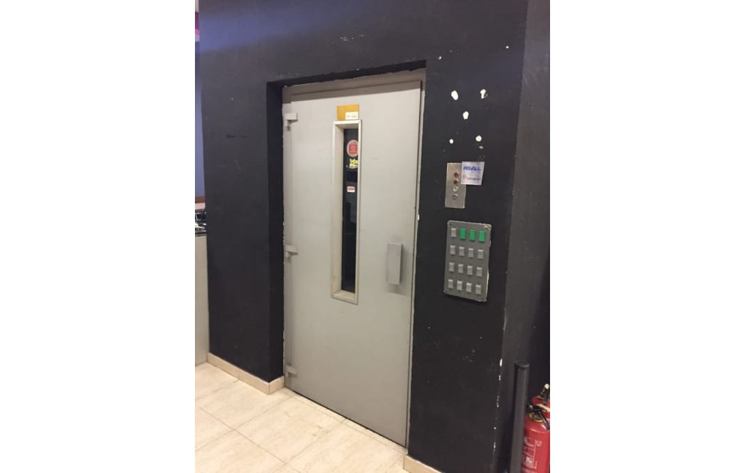 Kommersiell til salgs i Sabadell - € 385 000 (Ref: 9175667)