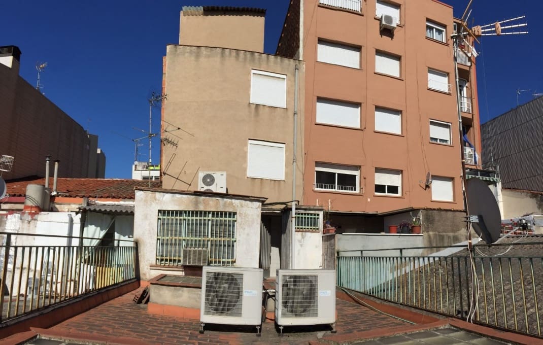 Kommersiell til salgs i Sabadell - € 385 000 (Ref: 9175667)