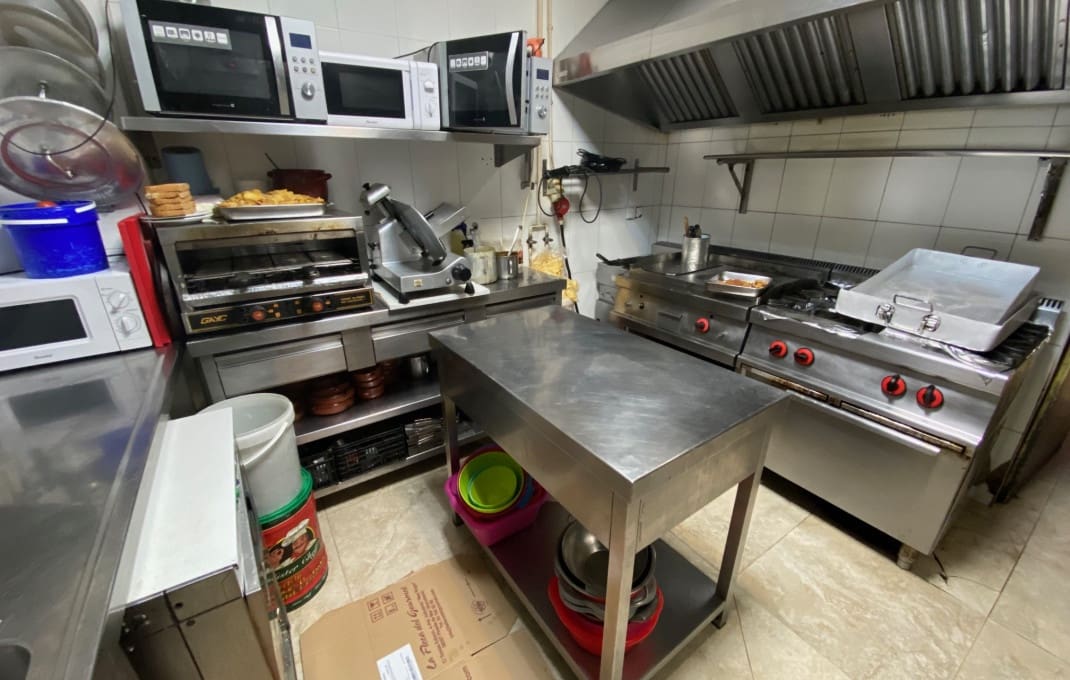 Hotel in vendita in Pineda de Mar - 1.350.000 € (Rif: 9175668)