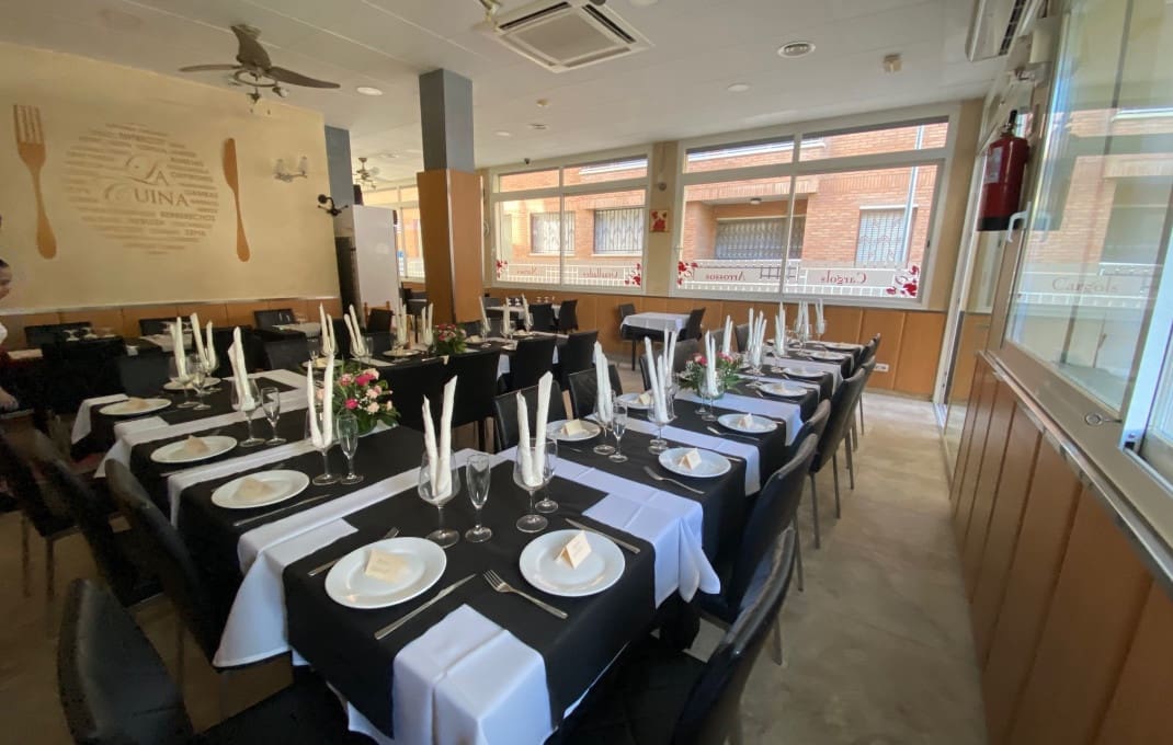 Hotel in vendita in Pineda de Mar - 1.350.000 € (Rif: 9175668)