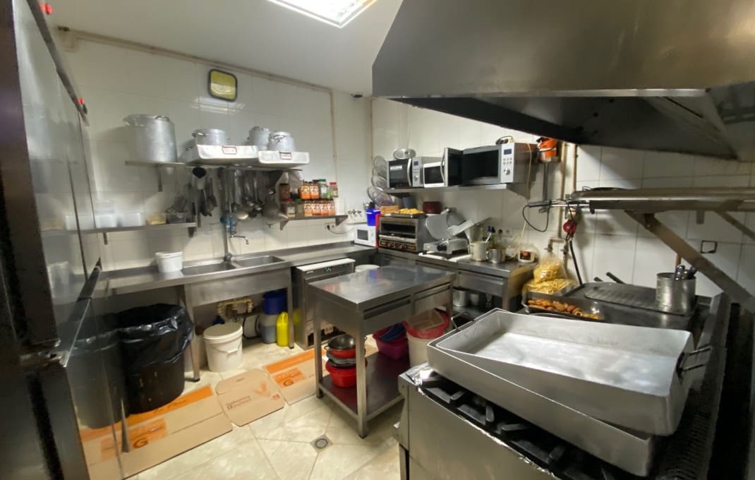 Hotel in vendita in Pineda de Mar - 1.350.000 € (Rif: 9175668)