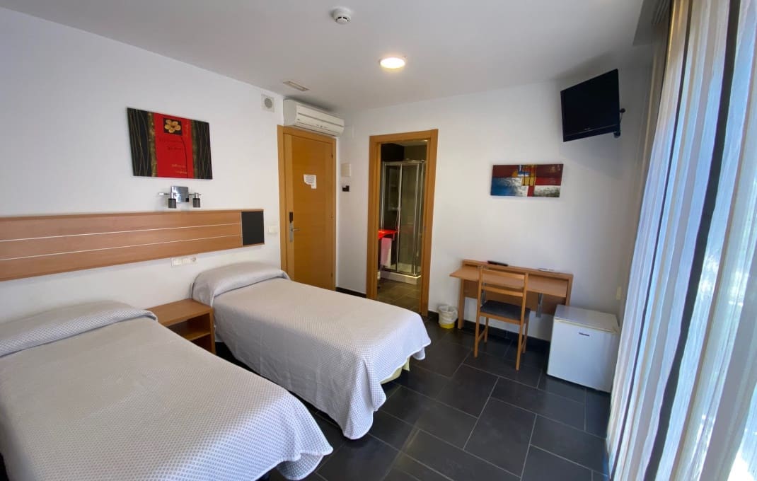 Hotel in vendita in Pineda de Mar - 1.350.000 € (Rif: 9175668)