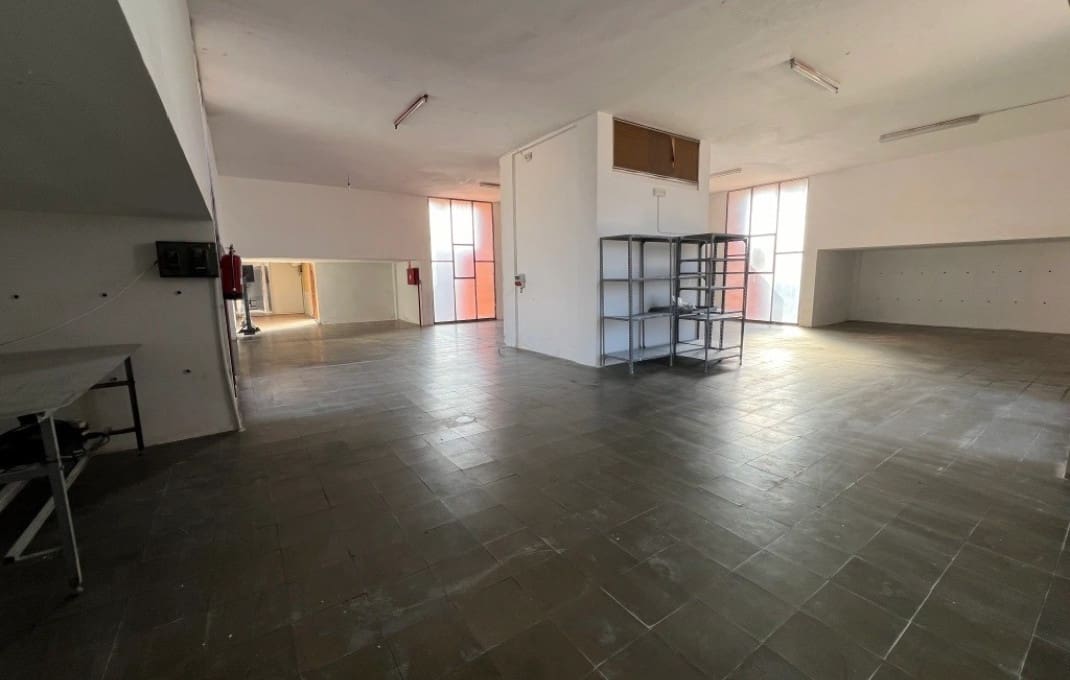 Kontor til salg i Llica d'Amunt - € 4.400.000 (Ref: 9175670)