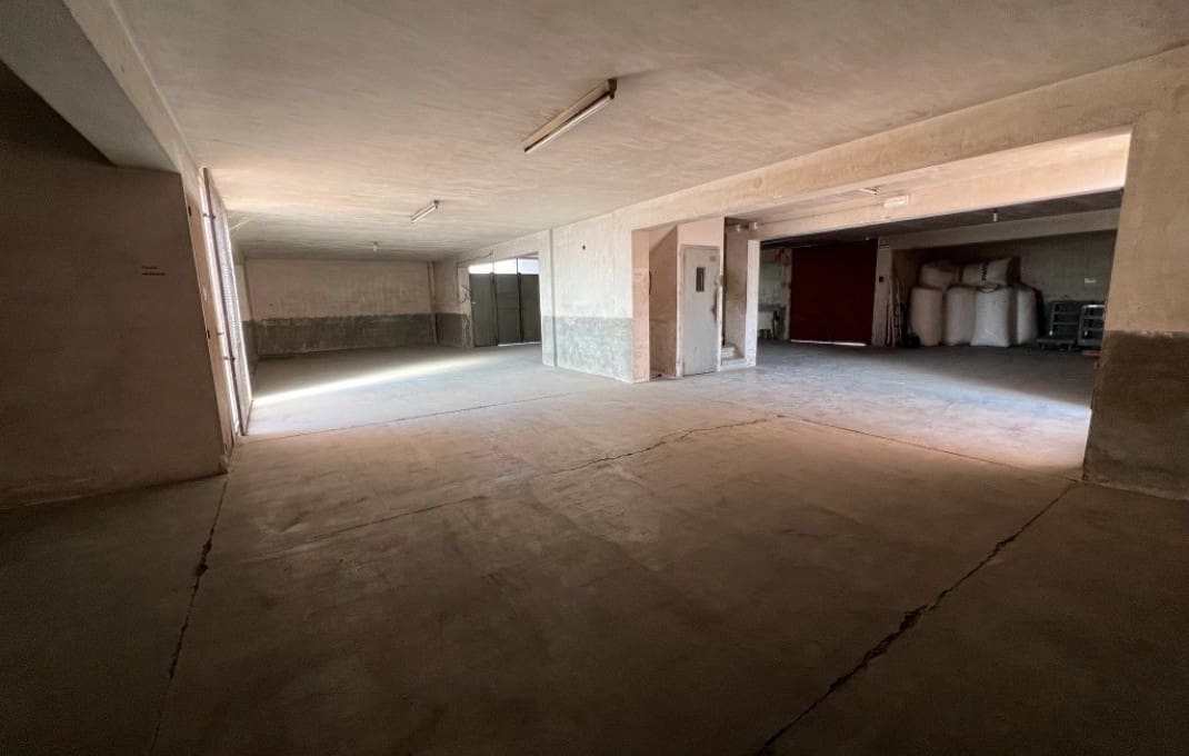 Kontor til salg i Llica d'Amunt - € 4.400.000 (Ref: 9175670)