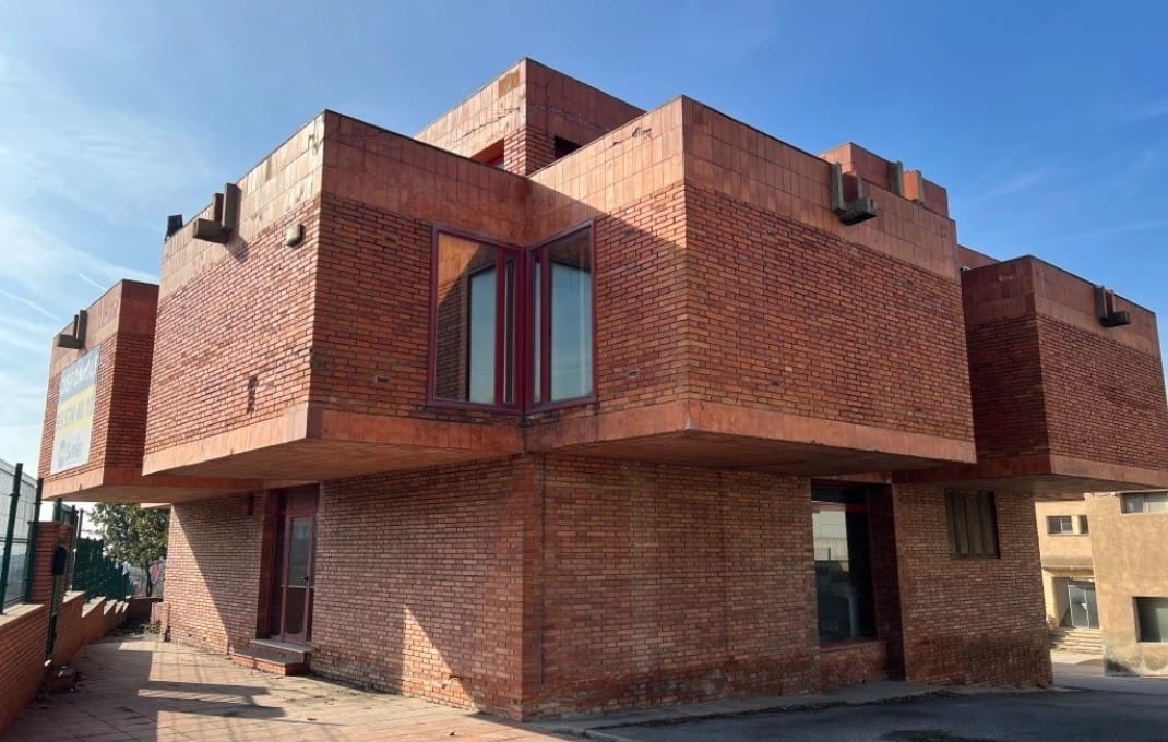 Kontor til salg i Llica d'Amunt - € 4.400.000 (Ref: 9175670)