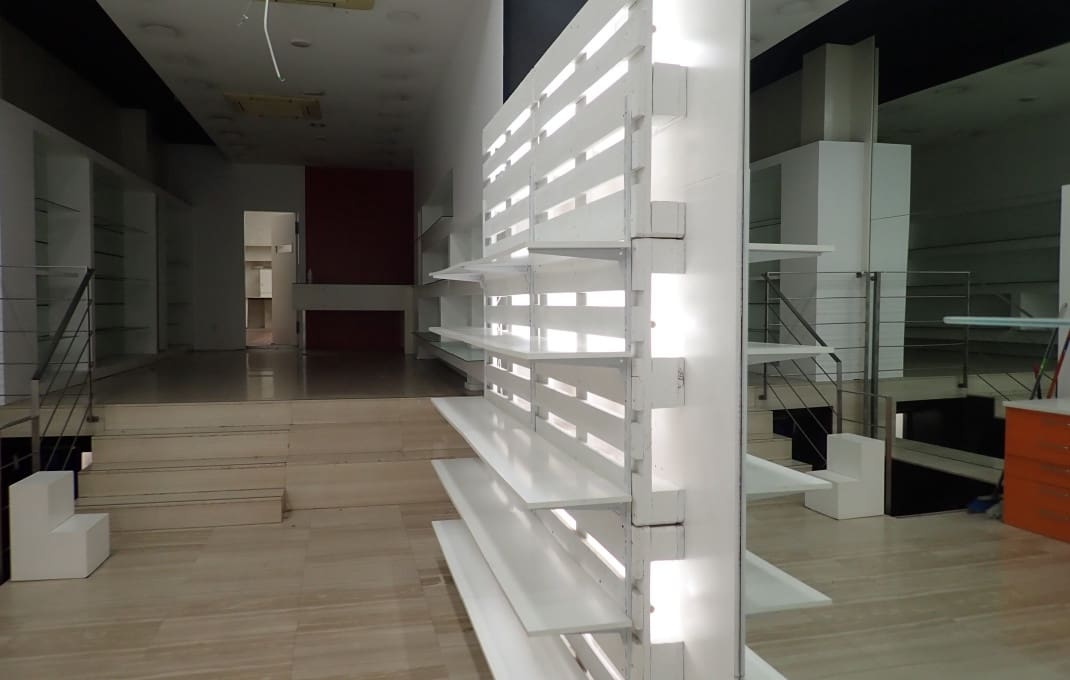 Erhverv til salg i Granollers - € 1.750.000 (Ref: 9175671)