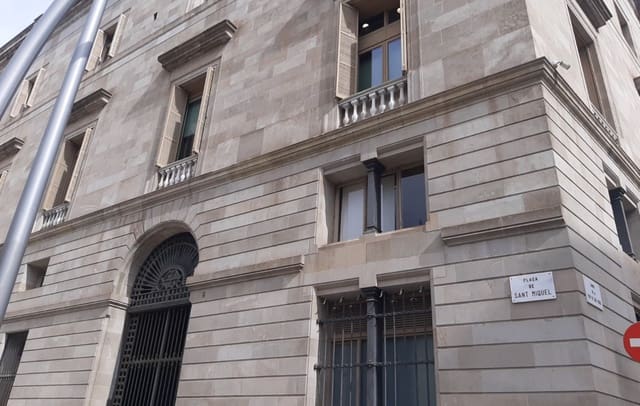 Erhverv til salg i Barcelona by - € 1.600.000 (Ref: 9175674)