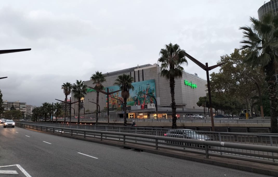 Erhverv til salg i Barcelona by - € 3.500.000 (Ref: 9175676)