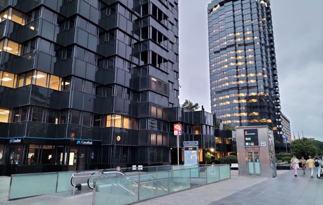 Erhverv til salg i Barcelona by - € 3.500.000 (Ref: 9175676)