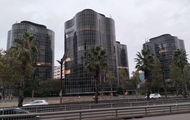Kaupallinen myytävänä paikassa Sants, Barcelona kaupunki - 3 500 000 € (Ref: 9175676)