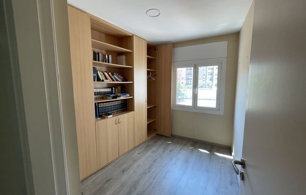 Restaurant/Bar til salgs i Barcelona by - € 1 600 000 (Ref: 9175678)