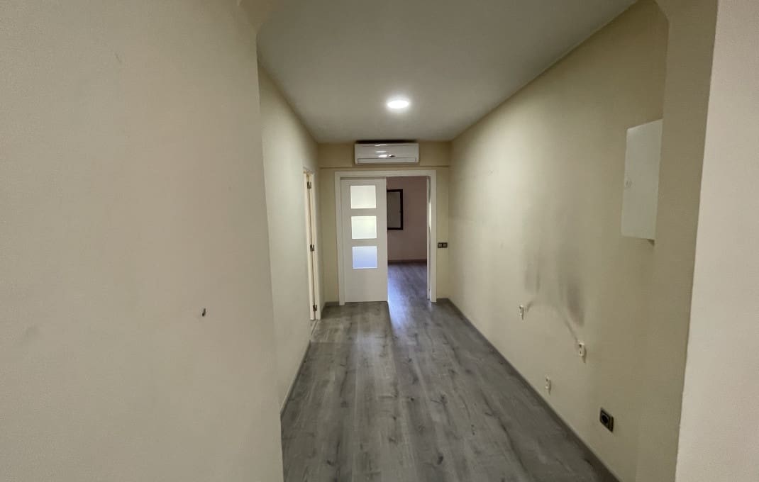 Restaurant/Bar til salgs i Barcelona by - € 1 600 000 (Ref: 9175678)