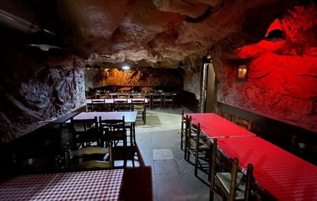 Ravintola/baari myytävänä paikassa Nou Barris, Barcelona kaupunki - 1 600 000 € (Ref: 9175678)