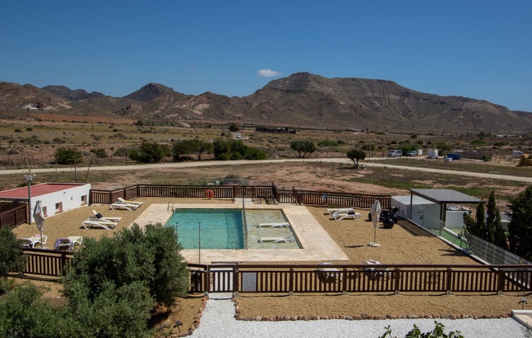 9 soveværelse Hotel til salg i Almeria by med swimmingpool - € 2.200.000 (Ref: 9296394)